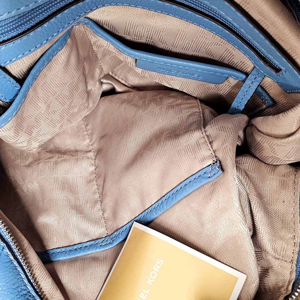 Authentic Michael Kors Blue Leather Shoulder Bag - Picture 9 of 12